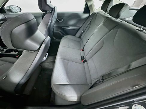 Used 2025 Kia K4 FWD image 27
