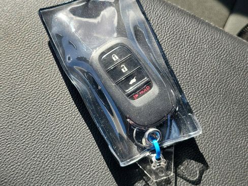 Used 2023 Honda CR-V LX image 33