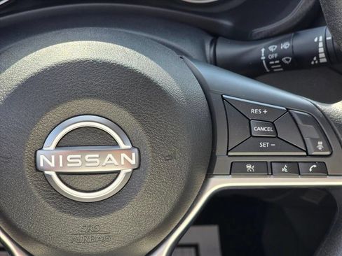 Used 2025 Nissan Sentra SV FWD image 16