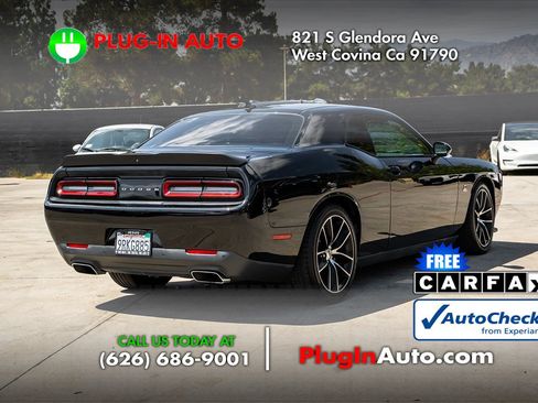 Used 2018 Dodge Challenger R/T Scat Pack RWD image 4
