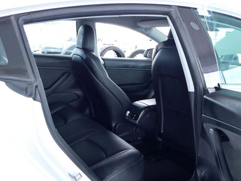 Used 2018 Tesla Model 3 Mid Range RWD image 34