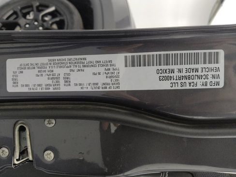 Used 2024 Jeep Compass Latitude w/ Altitude Special Edition image 33