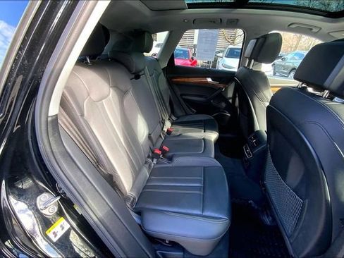 Used 2023 Audi Q5 2.0T Prestige w/ Prestige Package image 19