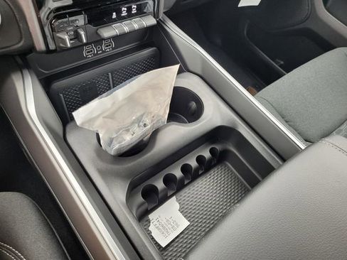 New 2026 RAM 1500 Big Horn AWD/4WD image 27