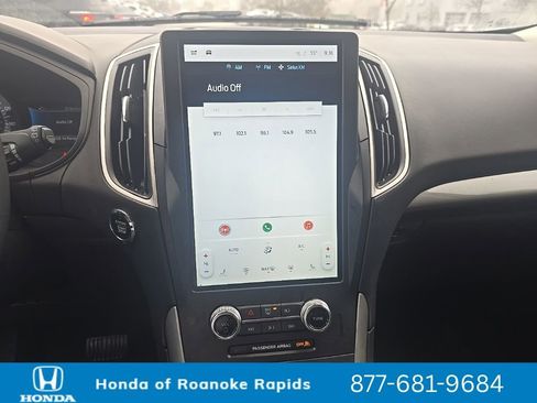 Used 2024 Ford Edge SEL image 10