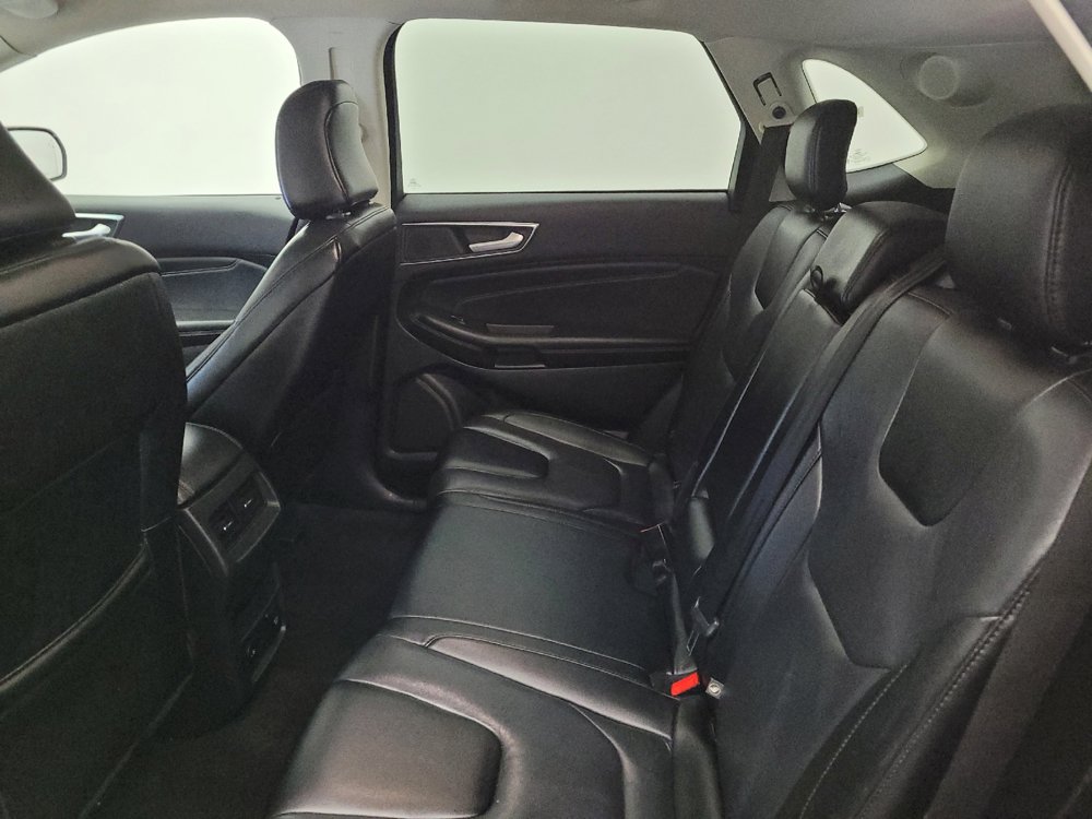 Used 2022 Ford Edge Titanium AWD/4WD image 18