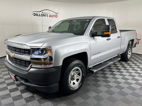 Used 2017 Chevrolet Silverado 1500 W/T AWD/4WD image 2