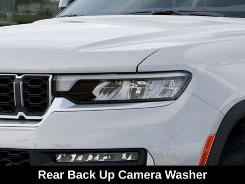 New 2026 Jeep Grand Cherokee L Limited w/ Luxury Tech Group II RWD image 10
