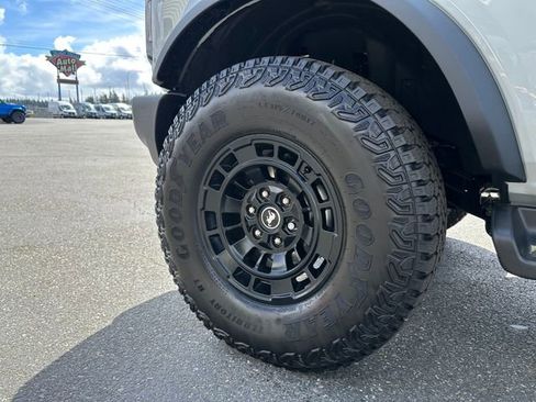 New 2026 Ford Bronco Outer Banks AWD/4WD image 28