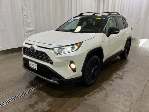 Certified 2020 Toyota RAV4 XSE w/ XSE Grade Weather Package image 8
