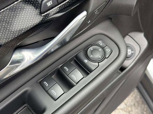 Used 2023 GMC Terrain AT4 image 20