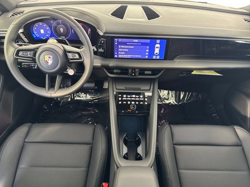 Certified 2026 Porsche Macan 4 Electric AWD/4WD image 6