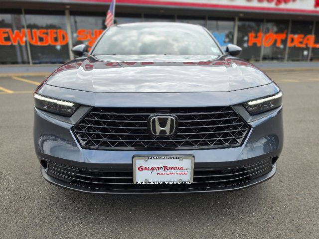 Used 2024 Honda Accord EX image 2