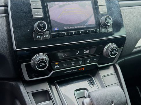 Used 2019 Honda CR-V LX image 14
