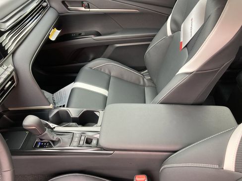 Certified 2026 Toyota Camry SE image 24