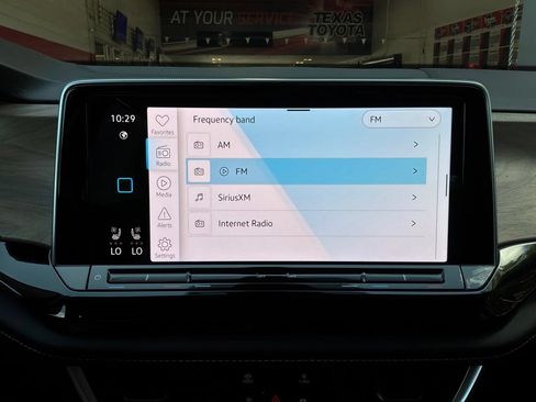 Used 2026 Volkswagen Atlas SE AWD/4WD image 38