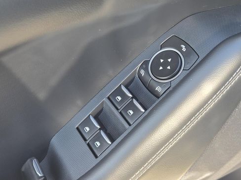 Used 2023 Ford Mustang Mach-E Select image 22