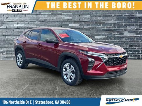 Used 2024 Chevrolet Trax LS image 7