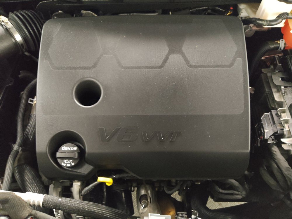 Used 2023 Chevrolet Traverse LS w/ Safety Package FWD image 30