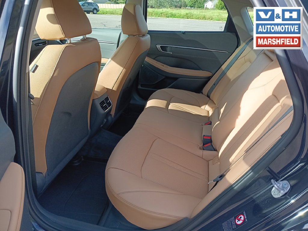 Used 2023 Hyundai Sonata Limited w/ Cargo Package FWD image 25