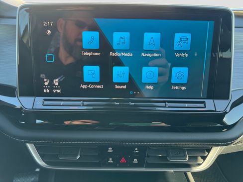 New 2026 Volkswagen Atlas Cross Sport SE image 17