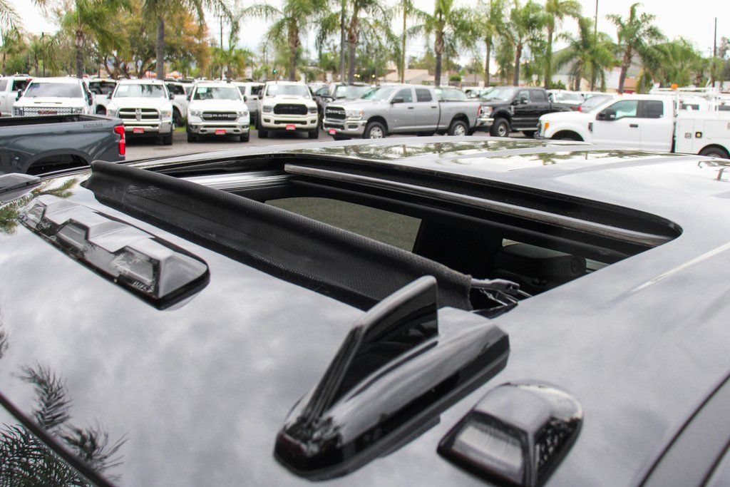 Used 2024 Chevrolet Silverado 2500 High Country w/ Technology Package AWD/4WD image 29