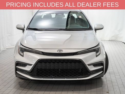 Used 2023 Toyota Corolla XSE FWD image 2