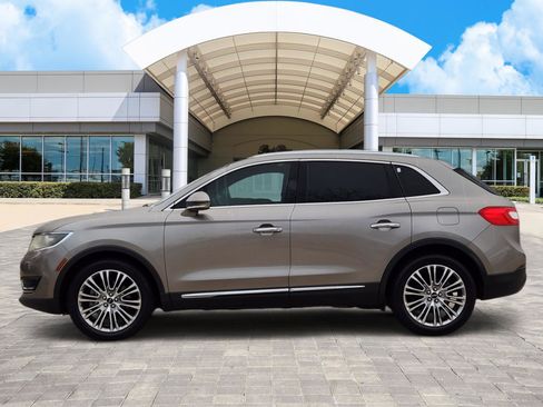 Used 2017 Lincoln MKX Reserve image 3