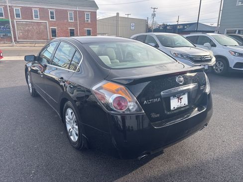 Used 2012 Nissan Altima 2.5 S w/ 20th Anniversary Pkg image 3