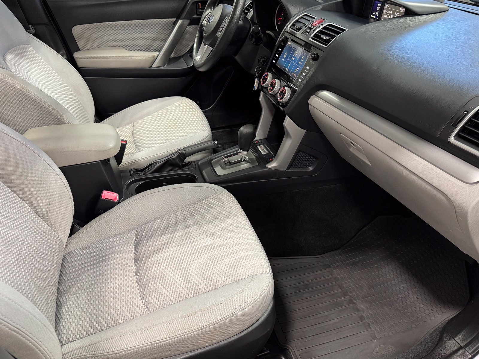 Used 2017 Subaru Forester 2.5i Premium w/ All-Weather Package AWD/4WD image 54