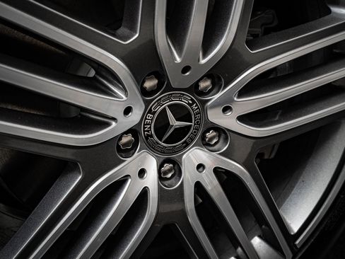 New 2026 Mercedes-Benz GLS 450 4MATIC image 8