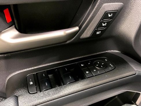 Used 2025 Toyota 4Runner Limited AWD/4WD image 39