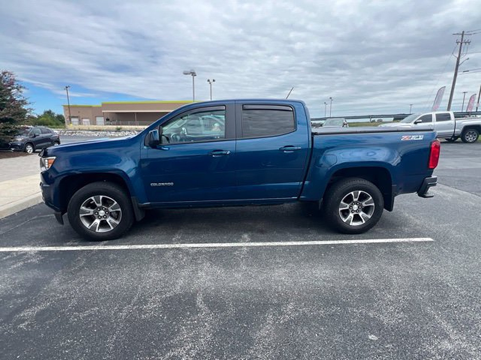 Used 2019 Chevrolet Colorado Z71 AWD/4WD image 5