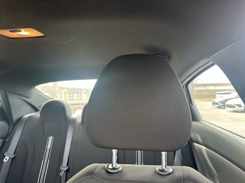 Certified 2025 Hyundai Elantra Sport image 23