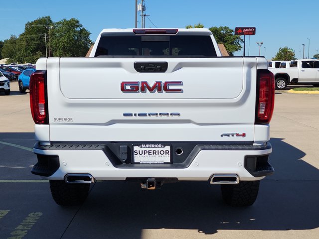 Used 2023 GMC Sierra 1500 AT4 w/ AT4 Premium Package AWD/4WD image 4