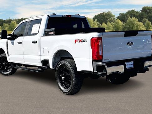 Used 2023 Ford F250 XL w/ FX4 Off-Road Package image 11