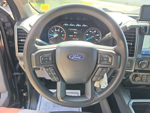 Used 2021 Ford F250 XLT w/ XLT Premium Package AWD/4WD image 30