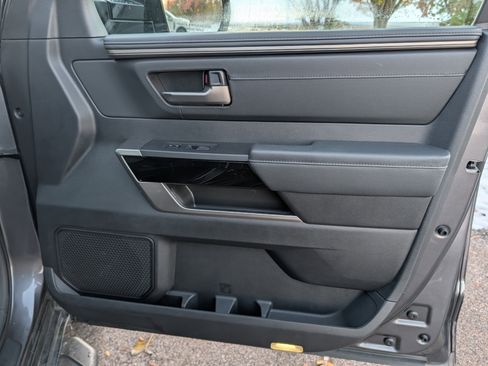 Used 2023 Toyota Tundra Limited image 30