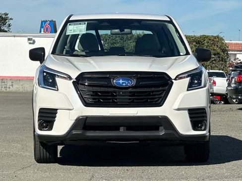 Used 2022 Subaru Forester Base image 9