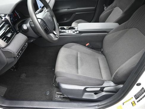 Used 2025 Toyota Camry LE FWD image 20