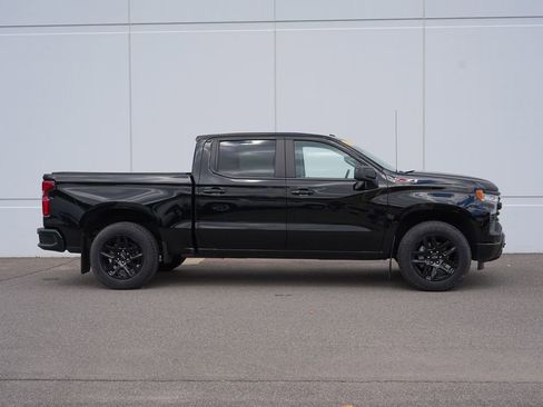 Used 2024 Chevrolet Silverado 1500 RST AWD/4WD image 2