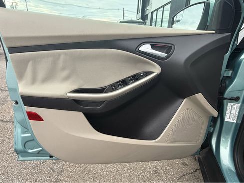 Used 2012 Ford Focus SEL image 10