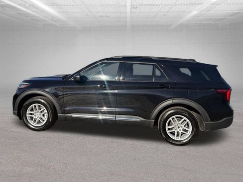Certified 2025 Ford Explorer Active AWD/4WD image 6