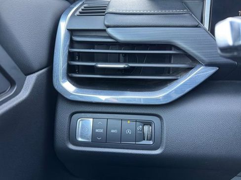 Used 2024 GMC Acadia Elevation image 6