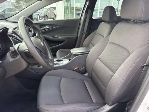 Used 2024 Chevrolet Malibu LT FWD image 15