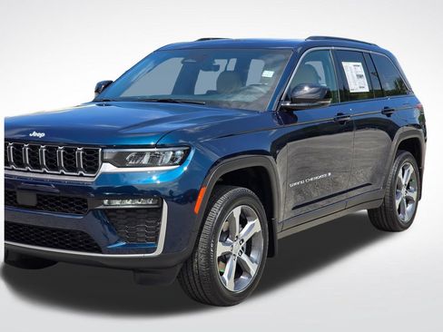 New 2026 Jeep Grand Cherokee Limited w/ Trailer Tow Package AWD/4WD image 42