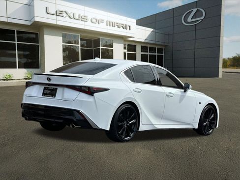 Certified 2025 Lexus IS 300 F Sport RWD image 9