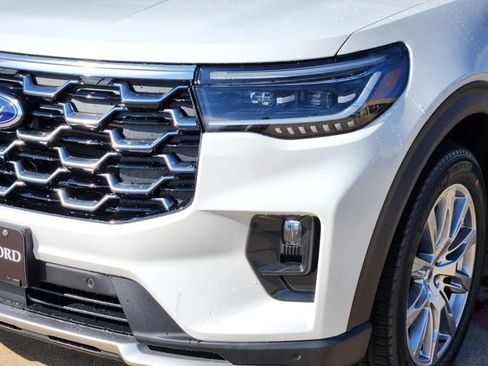 New 2026 Ford Explorer Platinum image 8