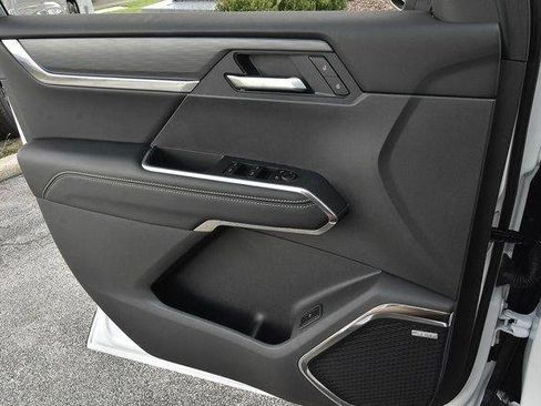 New 2026 GMC Acadia Elevation w/ Elevation Premium Package image 10