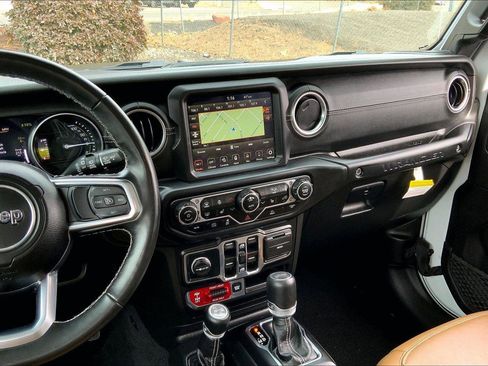 Certified 2022 Jeep Wrangler Unlimited Rubicon 4xe w/ Cold Weather Group image 6